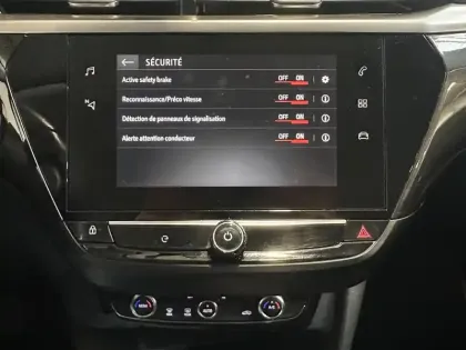 Photo 14 Opel Corsa  -e 136 Elegance / Gps / Caméra / Carplay