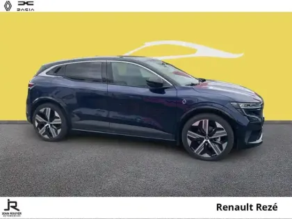 Photo 12 Renault Megane  E-Tech Electric EV60 220ch Iconic super charge -B