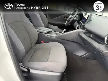 Photo 5 Toyota C-HR  1.8 Hybride 140ch Dynamic NG23