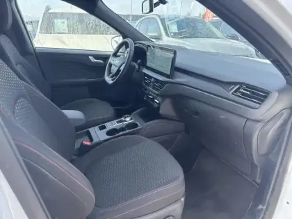 Photo 10 Ford Kuga  2.5 Duratec 180 ch Hybrid FlexiFuel ST-Line Powershift
