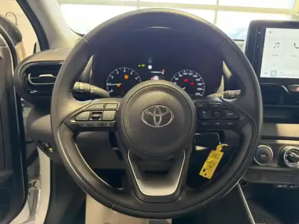 Photo 11 Toyota Yaris  120 VVT-i Dynamic Business 5p MC24