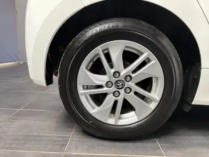 Photo 9 Toyota Yaris  120 VVT-i Dynamic Business 5p MC24