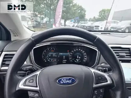 Photo 6 Ford Mondeo  2.0 TDCi 180ch Vignale PowerShift 5p