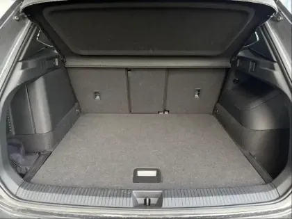 Photo 8 Volkswagen Tiguan  1.5 eHybrid 204ch R-Line Edition DSG6