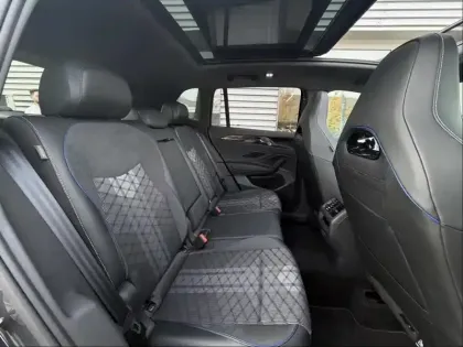 Photo 14 Volkswagen Tiguan  1.5 eHybrid 204ch R-Line Edition DSG6