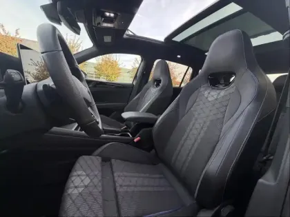 Photo 12 Volkswagen Tiguan  1.5 eHybrid 204ch R-Line Edition DSG6