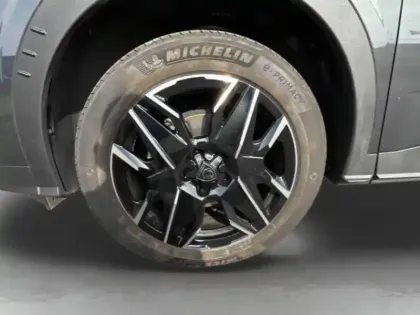 Photo 10 Peugeot 3008  1.2 Hybrid 145ch GT e-DCS6