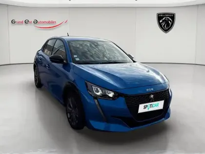 Photo 8 Peugeot 208  e- 136ch Style