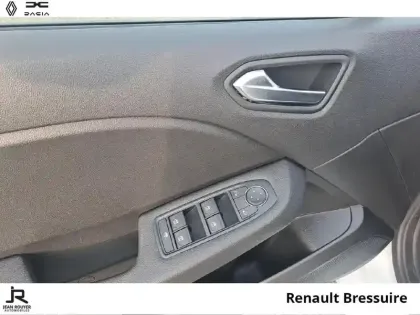 Photo 13 Renault Clio  1.5 Blue dCi 100ch Evolution