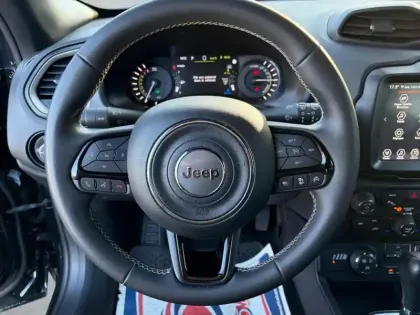 Photo 10 Jeep Renegade  1.3 GSE T4 190ch 4xe 80th Anniversary AT6 MY21