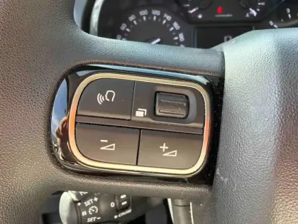 Photo 13 Citroën C3  1.2 PureTech 83ch S&S YOU!