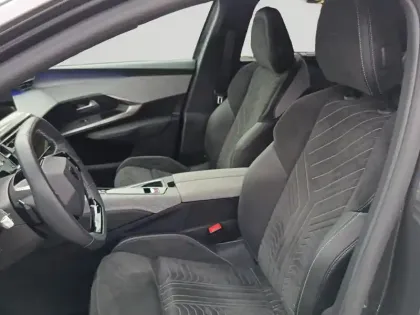 Photo 11 Peugeot 5008  Electrique 210ch Batterie 73 kWh GT