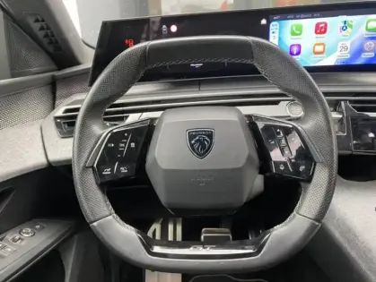 Photo 28 Peugeot 3008 III 1.2 HYBRID 136 E-DCS6 GT