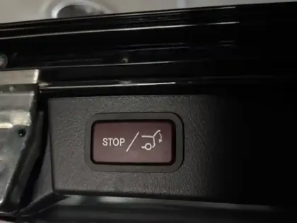Photo 12 Mercedes CLA V 300 d 4MATIC AVANTGARDE Extr