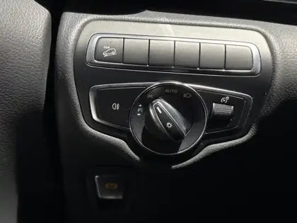 Photo 19 Mercedes CLA V 300 d 4MATIC AVANTGARDE Extr