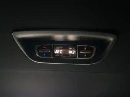Photo 17 Mercedes CLA V 300 d 4MATIC AVANTGARDE Extr