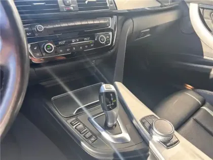 Photo 24 BMW SERIE 3 F30/F31 Touring 320d 190 ch BVA8