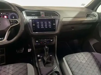 Photo 9 Volkswagen Tiguan 2.0 TDI 150ch DSG7 R-Line
