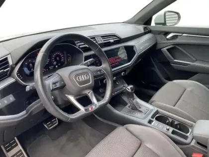 Photo 8 Audi Q3 35 TDI 150 ch S tronic 7 S line