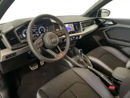Photo 8 Audi A1 30 TFSI 116 ch S tronic 7 S line