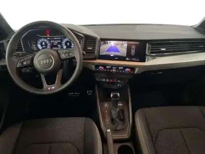 Photo 7 Audi A1 30 TFSI 116 ch S tronic 7 S line