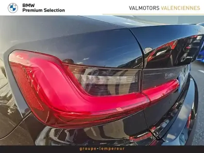 Photo 6 BMW Serie 3 Série 3 318dA MH 150ch M Sport