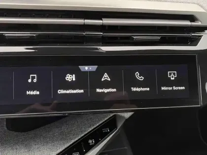 Photo 11 Peugeot 3008  1.2 Hybrid 145ch GT e-DCS6