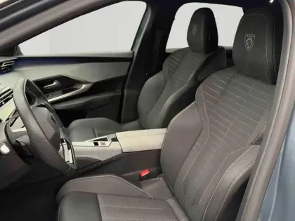 Photo 8 Peugeot 3008  1.2 Hybrid 145ch GT e-DCS6