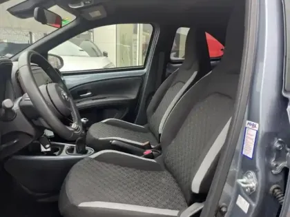 Photo 6 Toyota Aygo X  1.0 VVT-i 72ch Design MY24