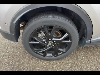 Photo 13 Toyota C-HR  122h Graphic 2WD E-CVT RC18