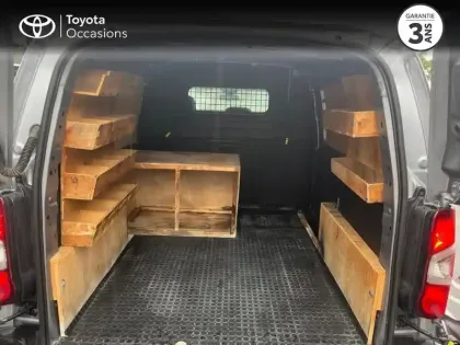 Photo 9 Toyota Proace  CITY Medium 130 VVT-i Business BVA RC22