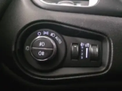 Photo 12 Jeep Renegade  1.0 GSE T3 120ch Quicksilver Winter Edition MY20