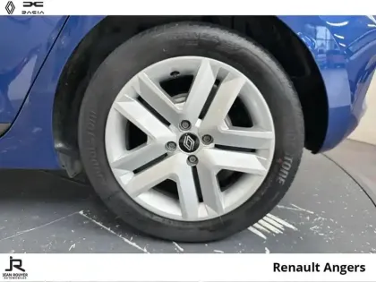 Photo 7 Renault Clio  1.6 E-Tech 145ch full hybrid Evolution - 24