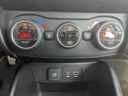 Photo 13 Fiat Tipo  1.4 95ch Easy MY18 4p