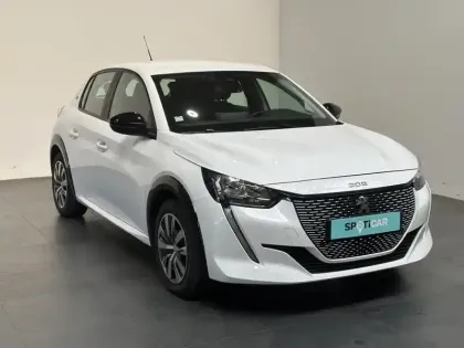 Photo 17 Peugeot 208  e- 136ch Active