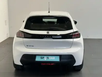 Photo 20 Peugeot 208  e- 136ch Active