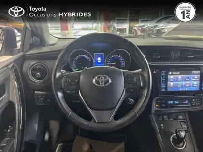 Photo 9 Toyota Auris  HSD 136h Design