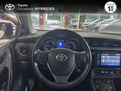 Photo 13 Toyota Auris  HSD 136h Design