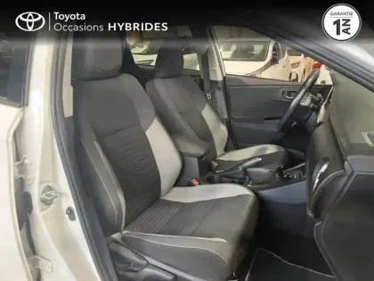 Photo 6 Toyota Auris  HSD 136h Design
