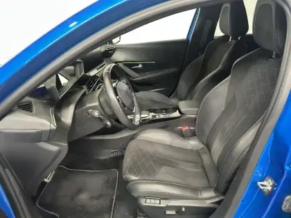 Photo 8 Peugeot 208  e- 136ch GT (2023)