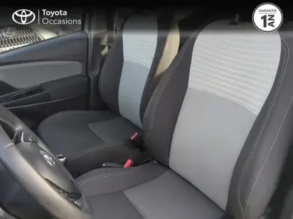 Photo 10 Toyota Yaris  70 VVT-i Ultimate 5p