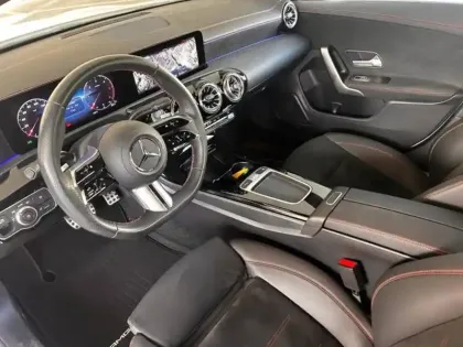 Photo 5 Mercedes CLA  180 d 116ch AMG Line 8G-DCT