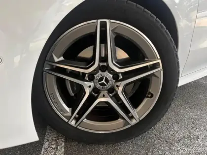 Photo 9 Mercedes CLA  180 d 116ch AMG Line 8G-DCT