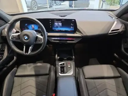 Photo 5 BMW Serie 1 Série 1 120A 170ch M Sport DKG7