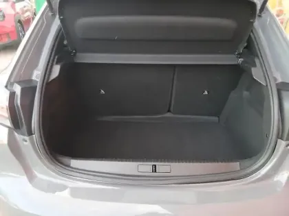 Photo 6 Peugeot 208  1.2 Hybrid 110ch Allure e-DCS6
