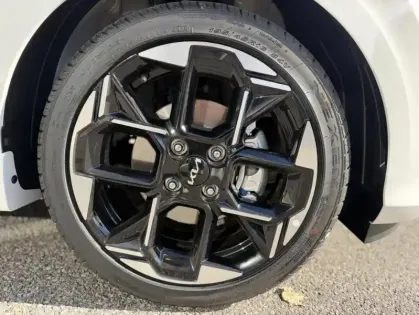 Photo 6 Kia Picanto 1.0 GDi 68 ch BVMA5 GT-Line 5P