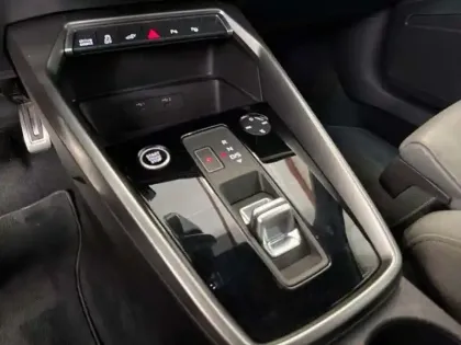 Photo 9 Audi A3 40 TFSIe 204 S tronic 6 Design