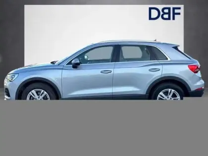 Photo 10 Audi Q3 35 TFSI 150 ch S tronic 7 Design