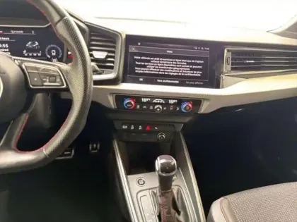 Photo 9 Audi A1 35 TFSI 150 ch S tronic 7 S line