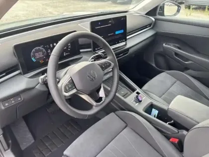 Photo 8 Volkswagen T-roc FL NOUVEAU NF 1.5 ETSI HYBRID 116CH D